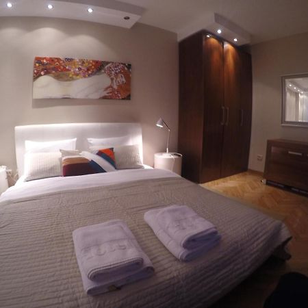 Apartments Near St. Sava Temple 베오그라드 외부 사진