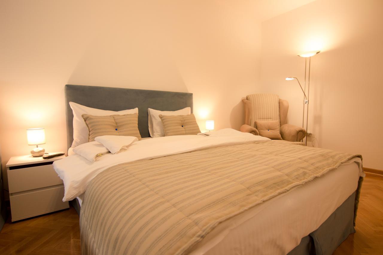 Apartments Near St. Sava Temple 베오그라드 외부 사진